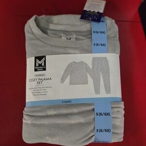 Member's Mark Kids Cozy Pajama Set in Light Gray